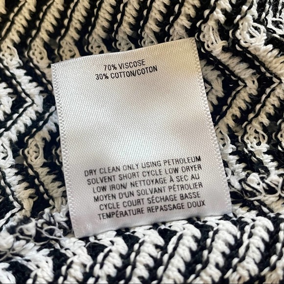 Elegant Gray Sleeveless Dress - Picture 11 of 15